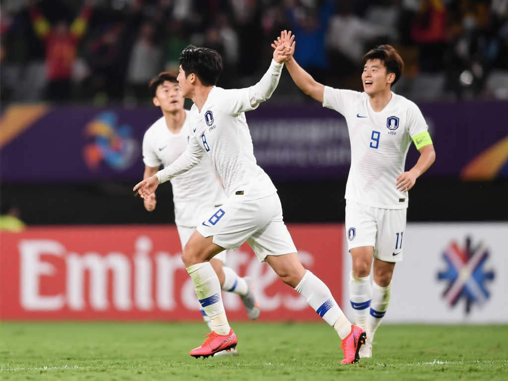 惊艳!韩国队世预赛客场3:0大胜中国,荣膺年度最佳战役